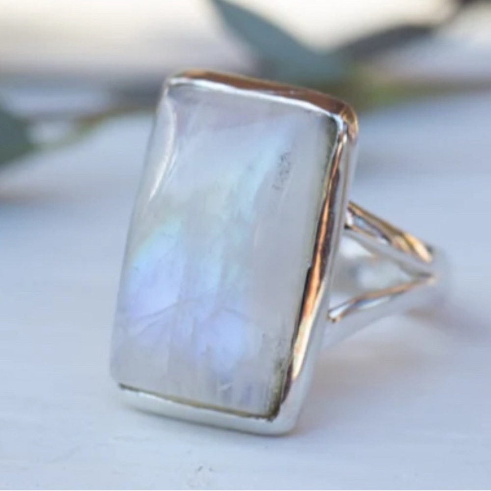 Rectangular Moonstone Ring Sz
6 marked 925 - Picture 5 of 9